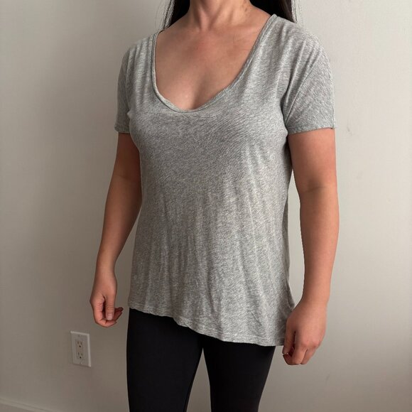 Everlane U neck cotton t shirt size S - Picture 3 of 3